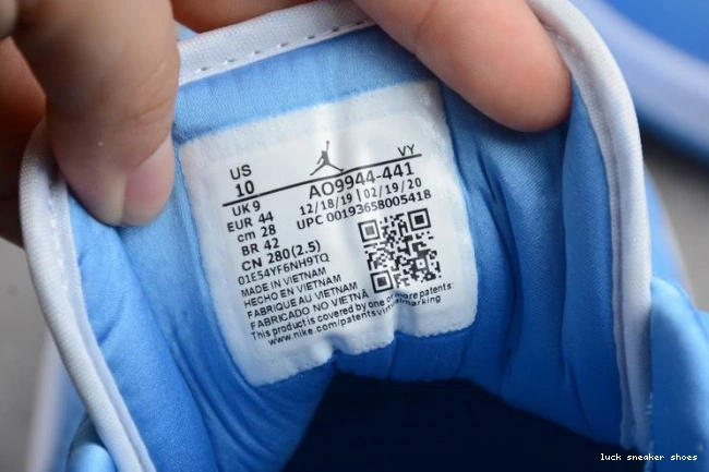 Rep LUCY Air AO9944-441 Low Jordan UNC 1 (W) 0702